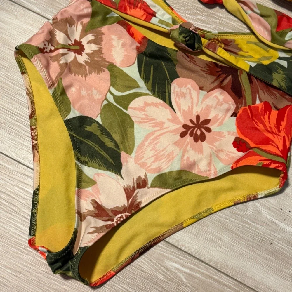 Aerie American Eagle Cut Out One Piece Swimsuit Bikini Bright Floral Triple Knot